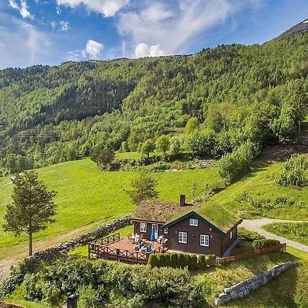 Sleeps 8 Wifi